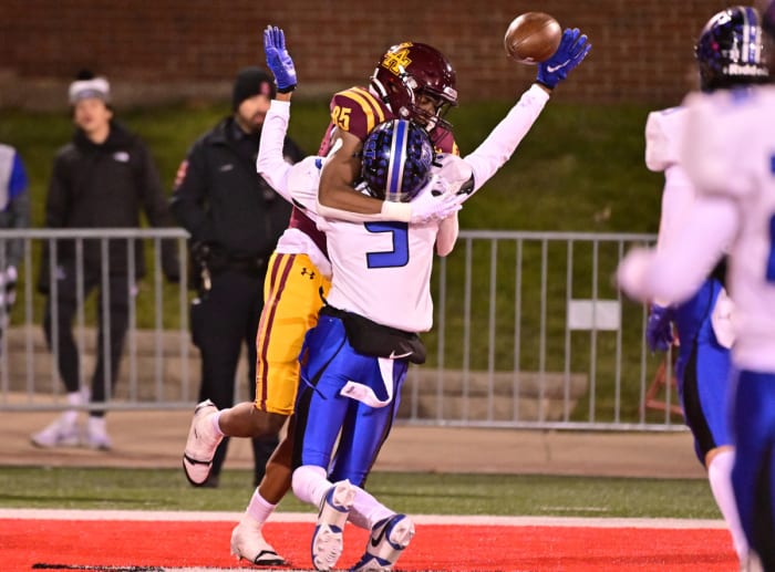 Loyola Academy Lincoln Way East Illinois 8A football November 25 2023 Tim Vizer 24636